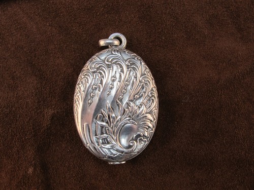 Grand pendentif ouvrant - , miroir